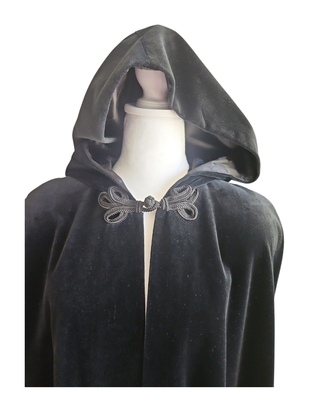 Vintage JS Collections Black Velvet Hooded Opera Cloak Cape - Picture 9 of 12